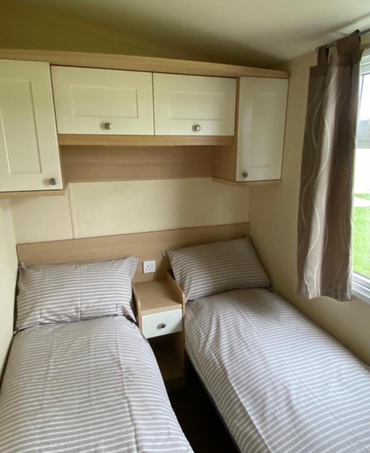 Cosy Caravan Кингстън ъпон Хъл Екстериор снимка