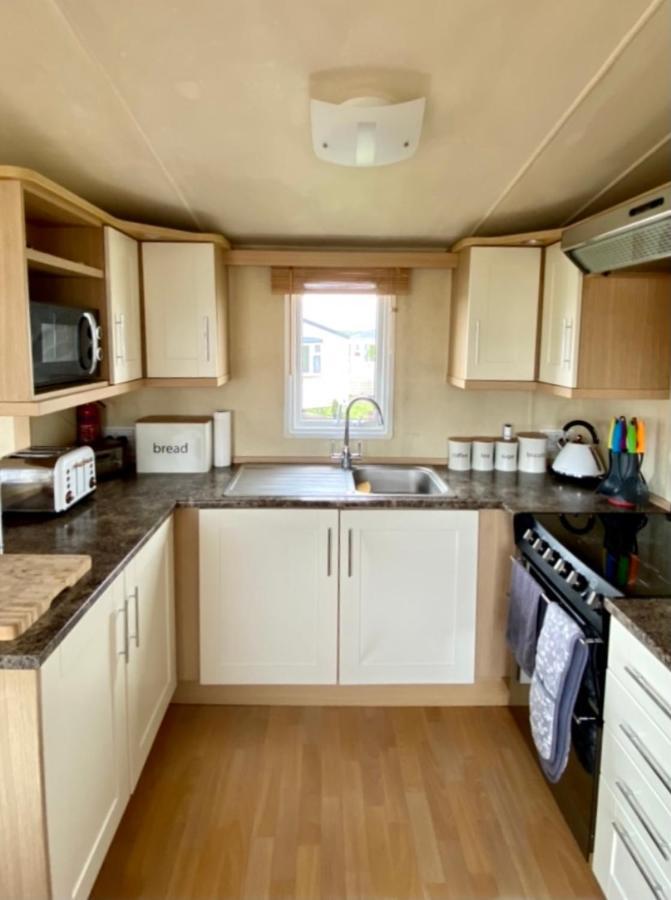 Cosy Caravan Кингстън ъпон Хъл Екстериор снимка