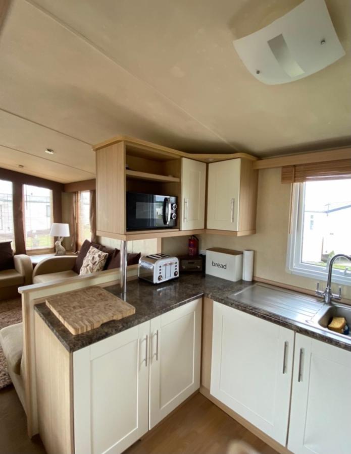 Cosy Caravan Кингстън ъпон Хъл Екстериор снимка