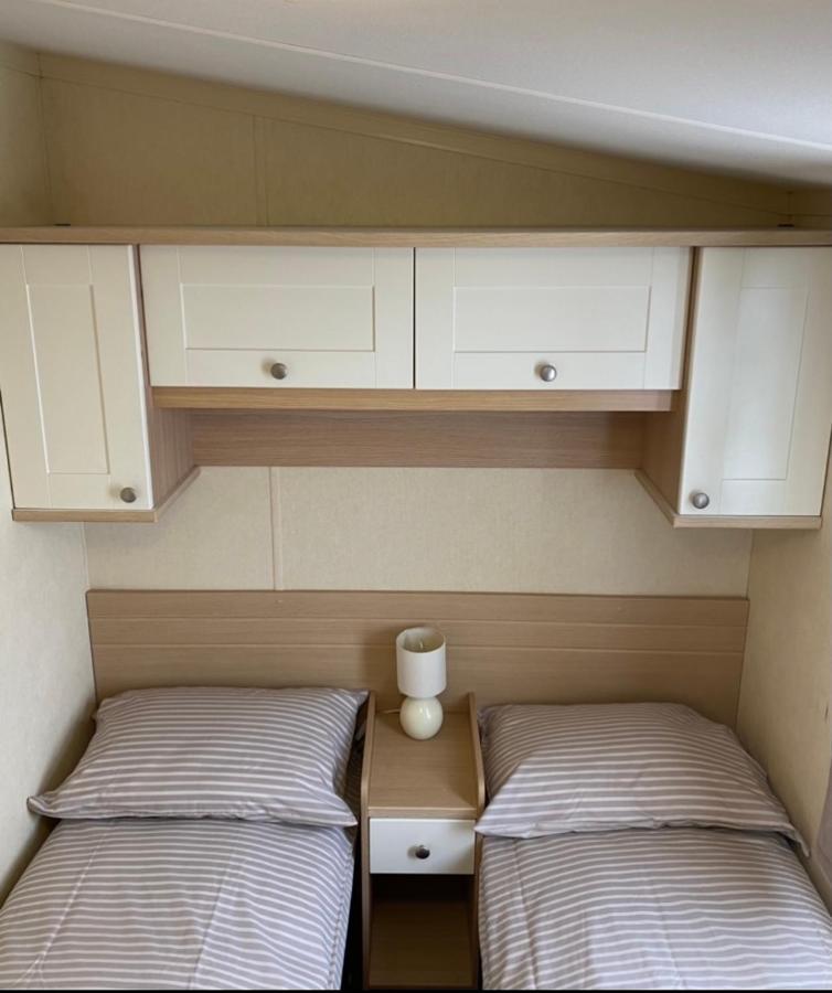 Cosy Caravan Кингстън ъпон Хъл Екстериор снимка